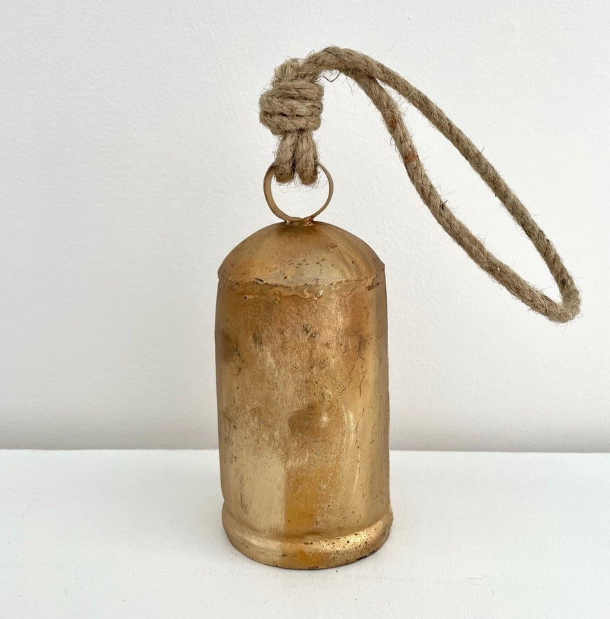 Bells - 6 ½“ Rustic Bell with Rope Handle